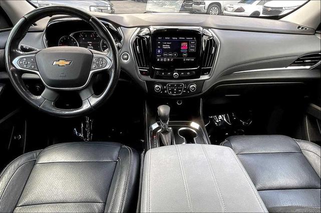 Photo of 2021 White Chevrolet Traverse