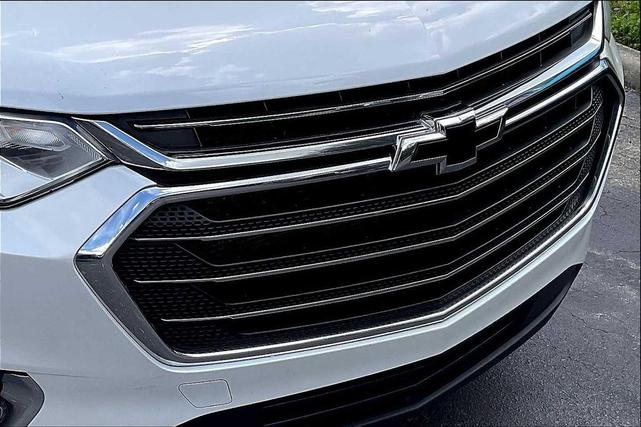 Photo of 2021 White Chevrolet Traverse