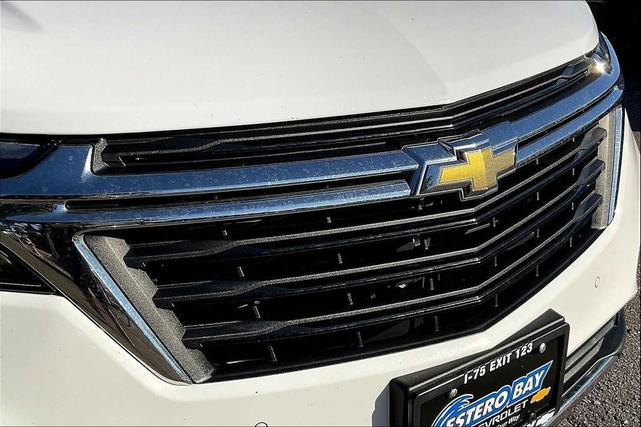 Photo of 2023 White Chevrolet Equinox