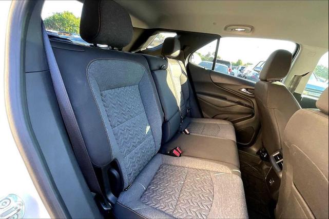 Photo of 2023 White Chevrolet Equinox