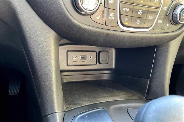Photo of 2023 White Chevrolet Equinox