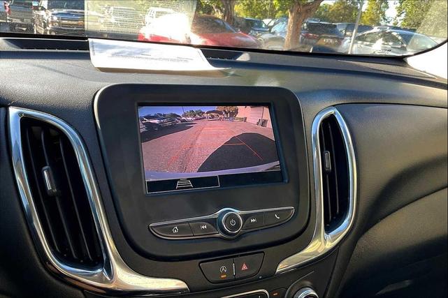Photo of 2023 White Chevrolet Equinox