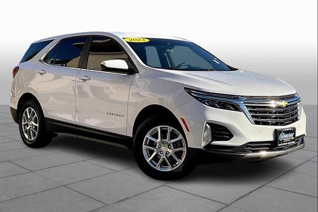 Photo of 2023 White Chevrolet Equinox