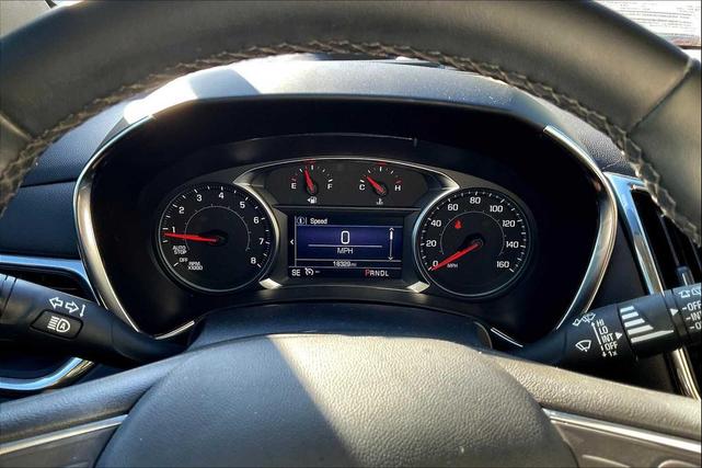 Photo of 2023 White Chevrolet Equinox