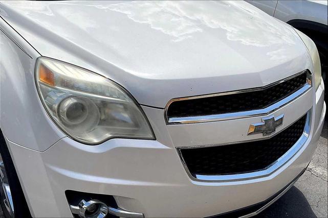 Photo of 2015 White Chevrolet Equinox