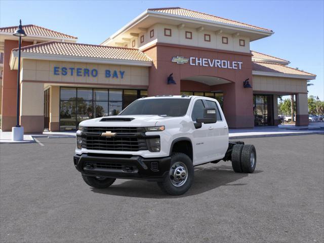 Photo of 2025 White Chevrolet Silverado 3500