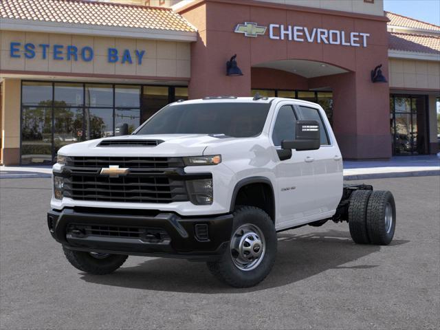 Photo of 2025 White Chevrolet Silverado 3500