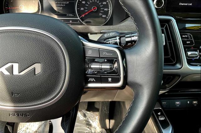 Photo of 2022 Gray Kia Sorento