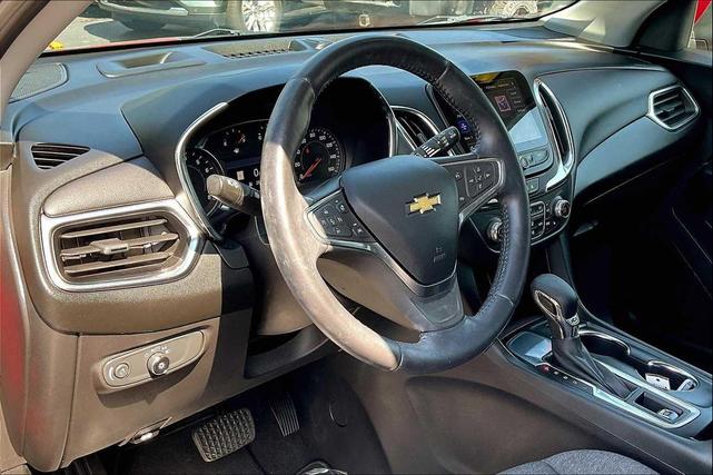 Photo of 2022 Red Chevrolet Equinox