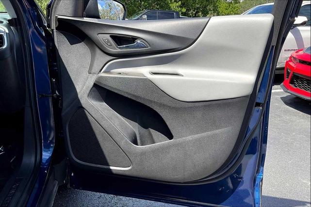 Photo of 2023 Blue Chevrolet Equinox