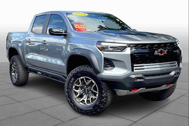 Photo of 2024 Gray Chevrolet Colorado