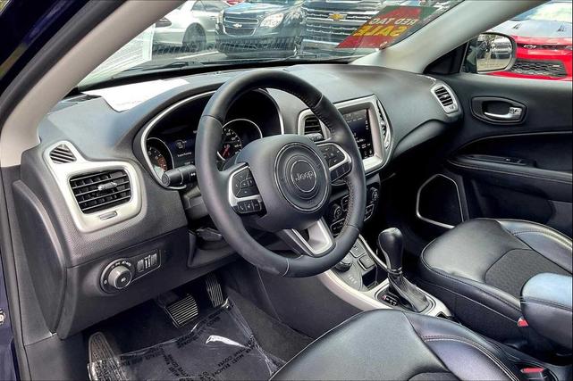 Photo of 2018 Blue Jeep Compass