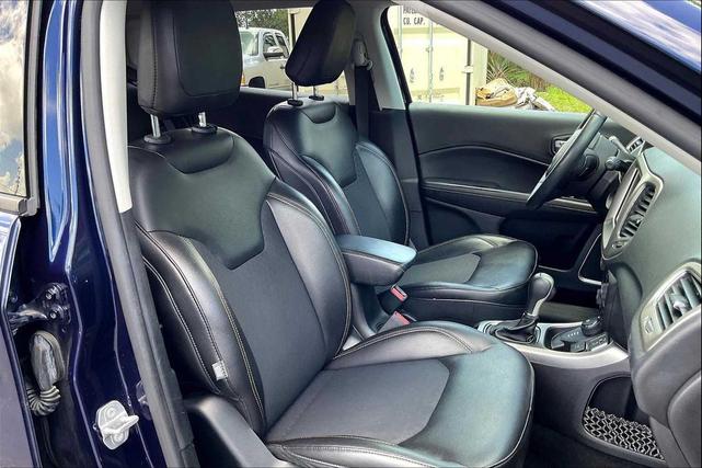 Photo of 2018 Blue Jeep Compass