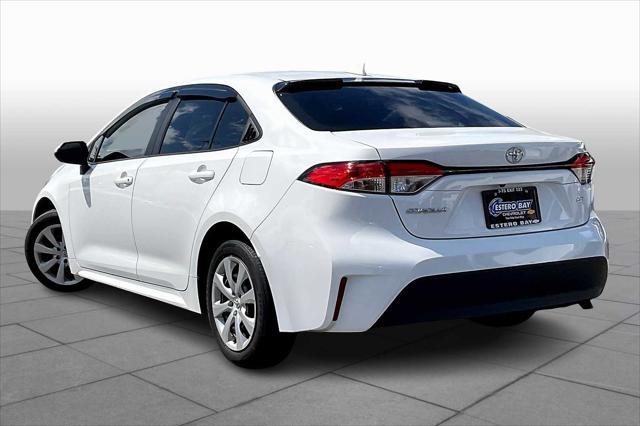 Photo of 2023 White Toyota Corolla