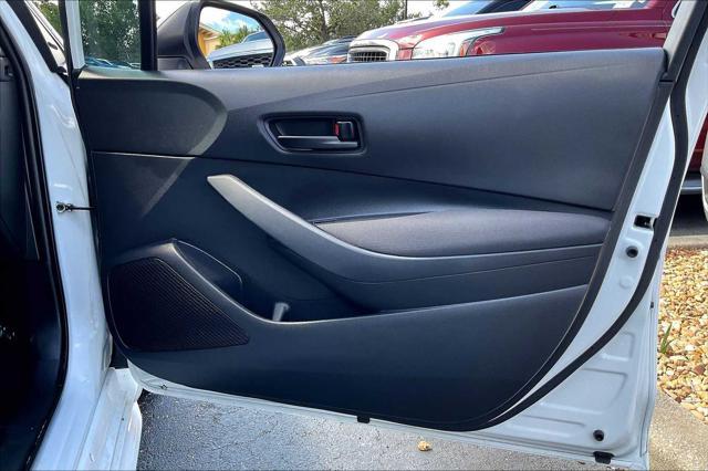 Photo of 2023 White Toyota Corolla