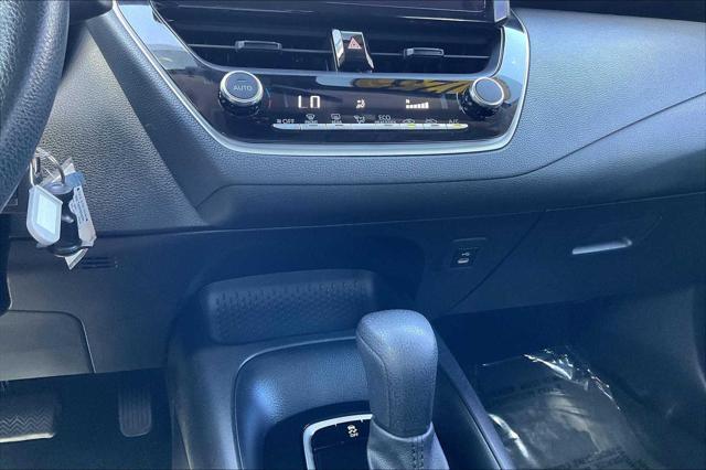 Photo of 2023 White Toyota Corolla