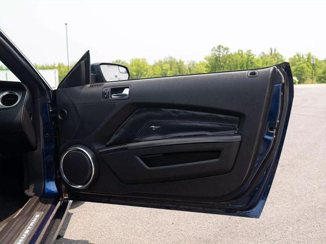 Photo of 2012 Blue Ford Mustang
