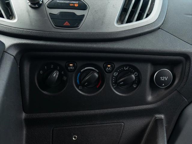 Photo of 2018 Oxford White Ford Transit-350