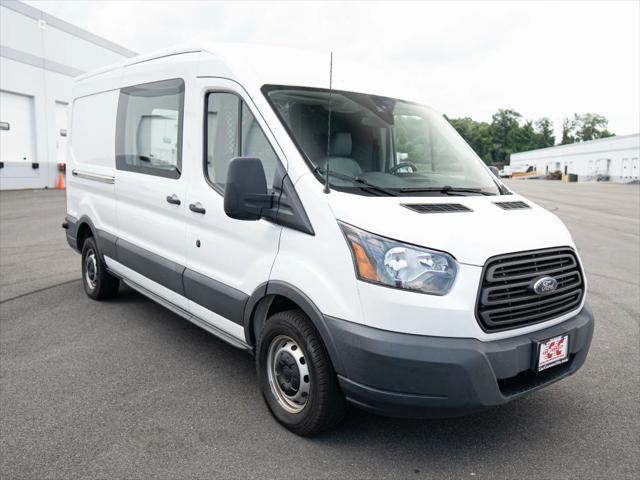 Photo of 2018 Oxford White Ford Transit-350