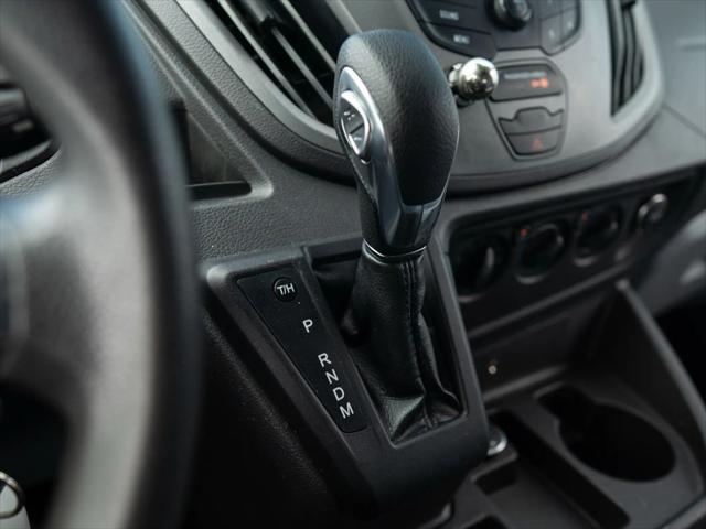 Photo of 2018 Oxford White Ford Transit-350