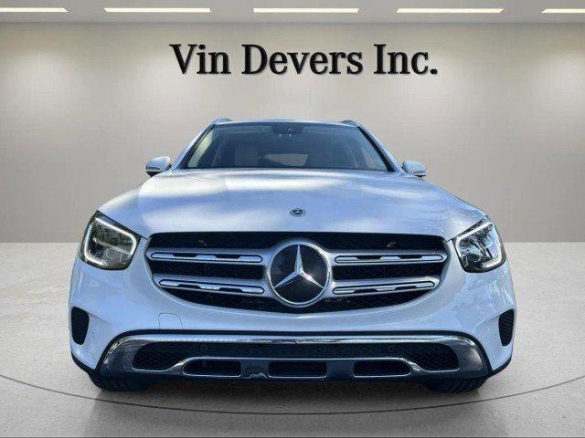 Photo of 2022 Polar White Mercedes-Benz GLC 300