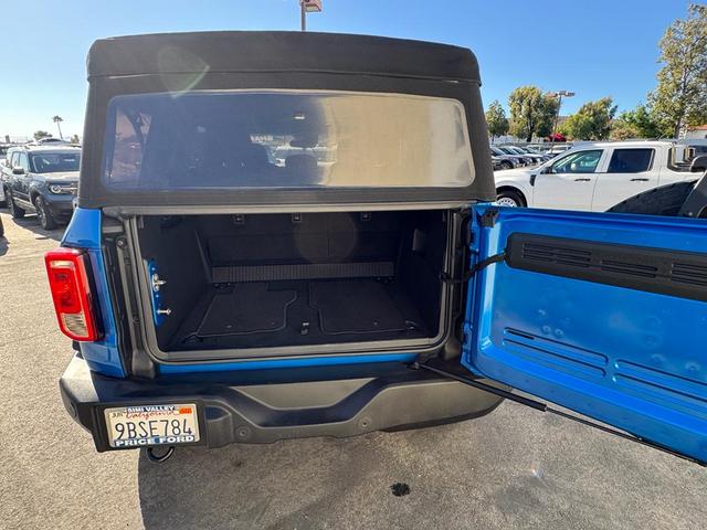 Photo of 2022 Velocity Blue Metallic Ford Bronco