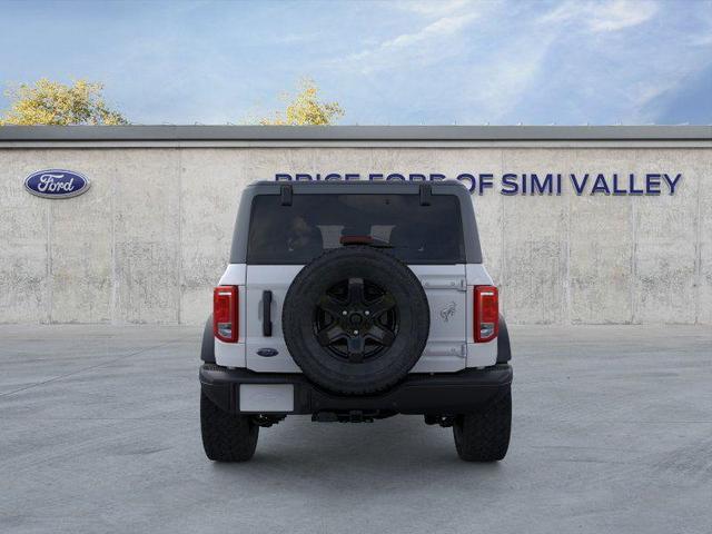 Photo of 2025 Oxford White Ford Bronco