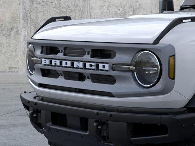 Photo of 2025 Oxford White Ford Bronco