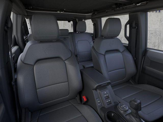 Photo of 2025 Oxford White Ford Bronco