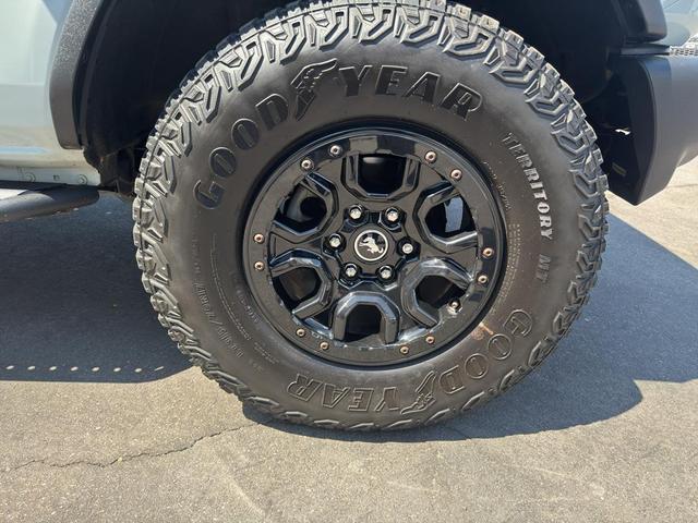 Photo of 2022 Cactus Green / Gray Ford Bronco