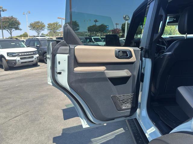 Photo of 2022 Cactus Green / Gray Ford Bronco