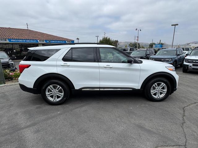 Photo of 2023 Oxford White Ford Explorer
