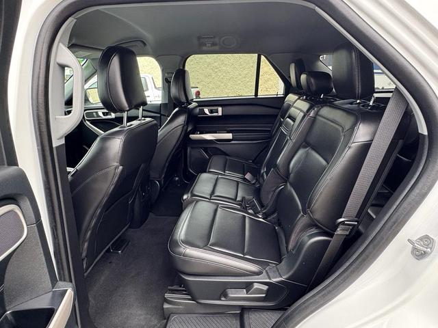 Photo of 2023 Oxford White Ford Explorer