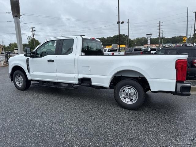 Photo of 2026 Oxford White Ford F-250
