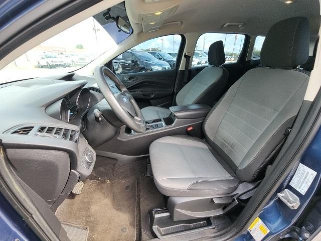 Photo of 2018 Blue Metallic Ford Escape
