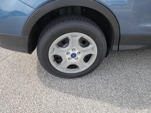 Photo of 2018 Blue Metallic Ford Escape