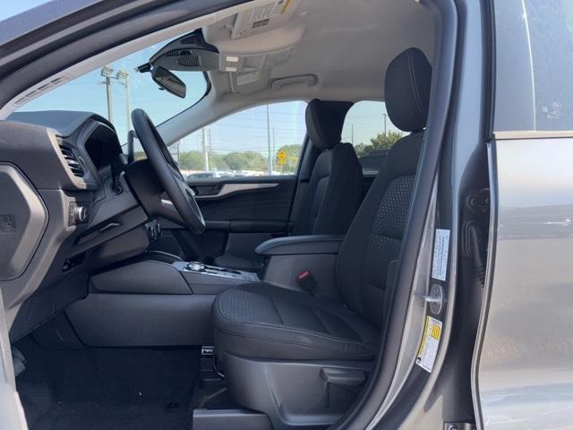 Photo of 2026 Gray Metallic Ford Escape