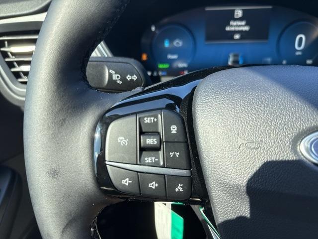 Photo of 2025 Black Metallic Ford Escape