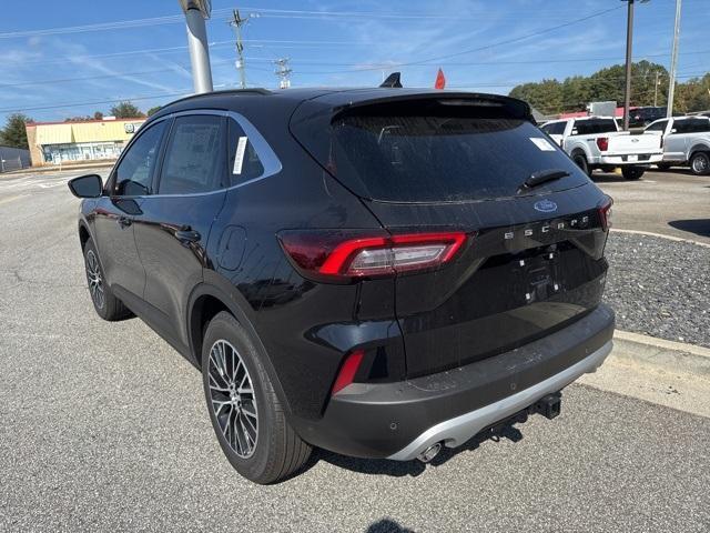 Photo of 2025 Black Metallic Ford Escape