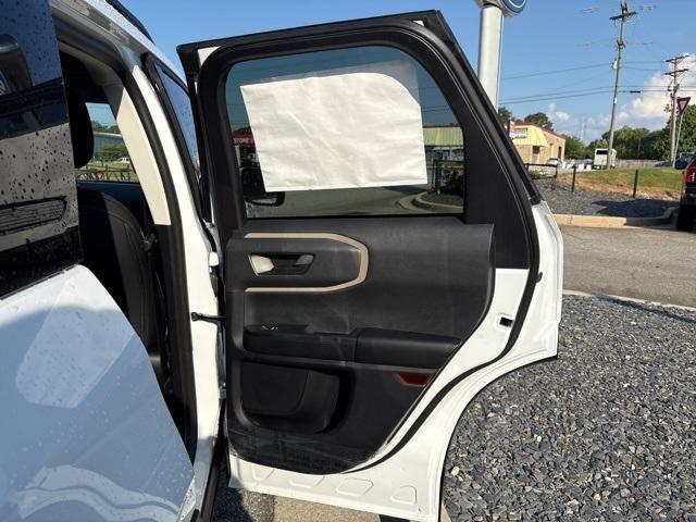 Photo of 2025 Oxford White Ford Bronco Sport
