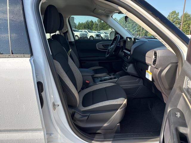 Photo of 2025 Oxford White Ford Bronco Sport