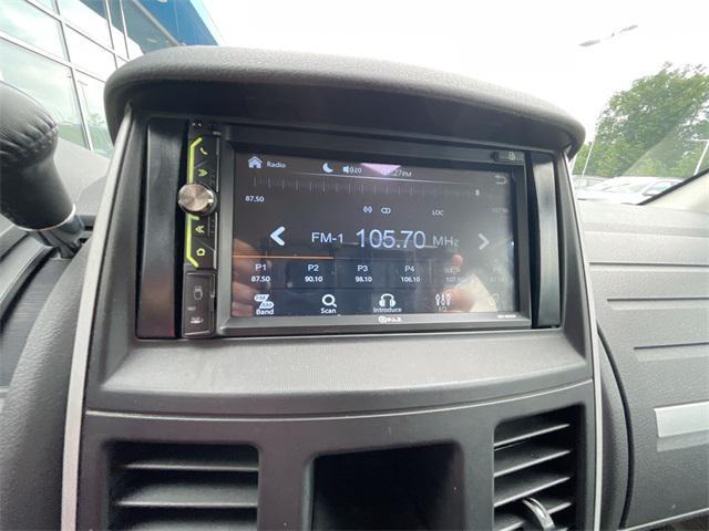 Photo of 2010 Blackberry Pearlcoat Dodge Grand Caravan