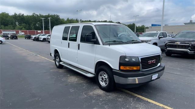 Photo of 2024 Summit White GMC Savana 2500
