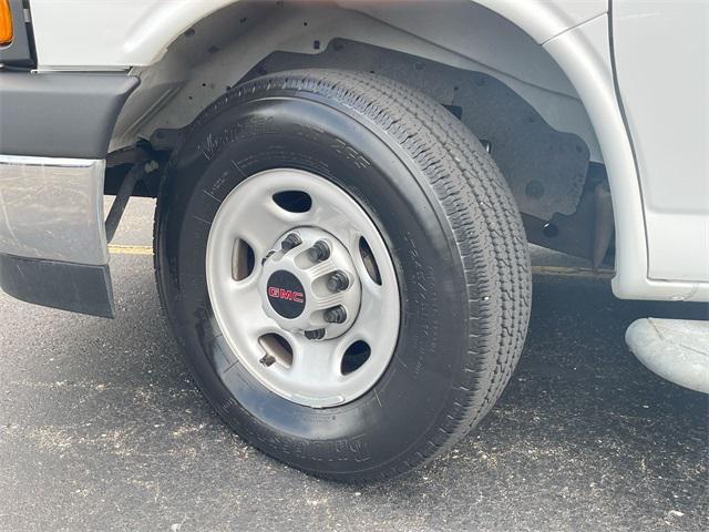 Photo of 2024 Summit White GMC Savana 2500