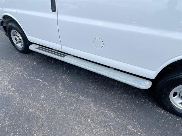 Photo of 2024 Summit White GMC Savana 2500