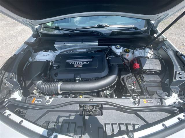 Photo of 2023 Crystal White Tricoat Cadillac XT4
