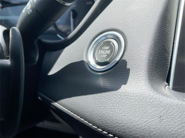 Photo of 2023 Crystal White Tricoat Cadillac XT4