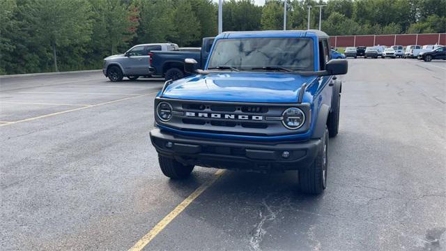 Photo of 2023 Velocity Blue Metallic Ford Bronco