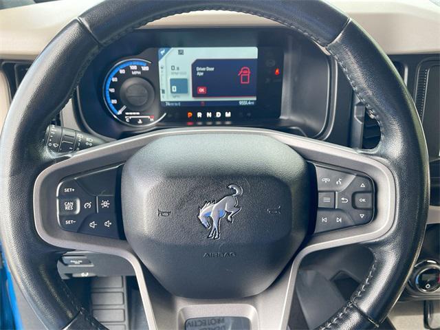 Photo of 2023 Velocity Blue Metallic Ford Bronco