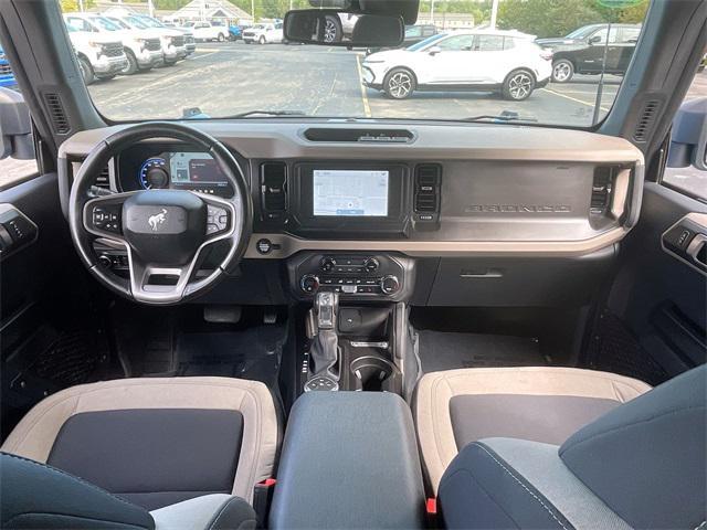 Photo of 2023 Velocity Blue Metallic Ford Bronco